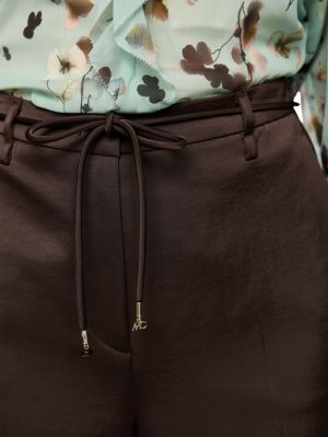 697 seal brown