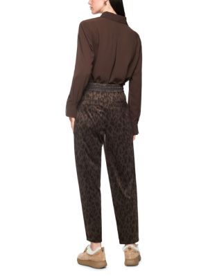 697 seal brown